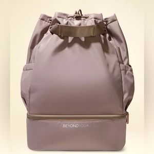 Beyond Yoga convertible gym bag NIP